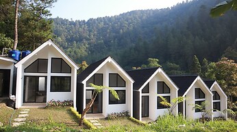 Ulya Kabin Tawangmangu