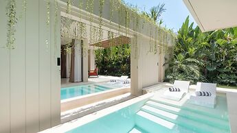 Loona Palm Villas Seseh