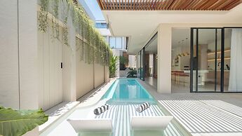 Loona Palm Villas Seseh