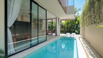 Loona Palm Villas Seseh