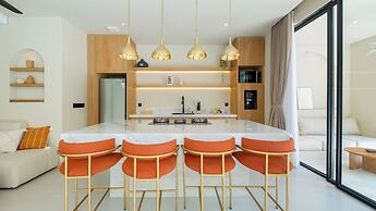 Loona Palm Villas Seseh