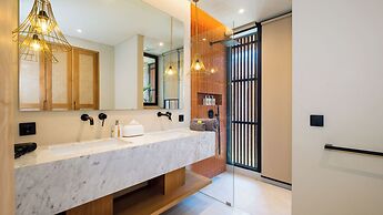 Loona Palm Villas Seseh