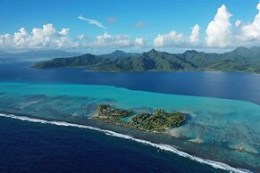 Vahine Private Island