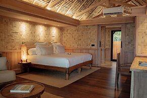 Vahine Private Island