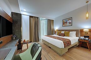 Hays AIR By Ahuja Residences - Golf Course Ext. Road & Sector 51