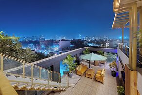 Hays AIR By Ahuja Residences - Golf Course Ext. Road & Sector 51