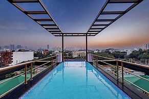 Hays AIR By Ahuja Residences - Golf Course Ext. Road & Sector 51