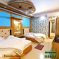 Hotel Oasis International