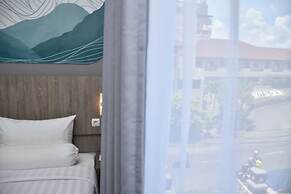 Front One Luxe Hotel Solo