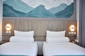 Front One Luxe Hotel Solo