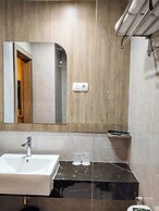 Front One Luxe Hotel Solo