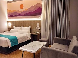 Front One Luxe Hotel Solo