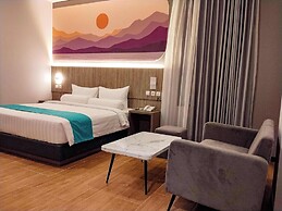 Front One Luxe Hotel Solo