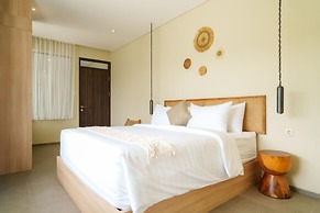 Emerald hill 12 BR karaoke heated pool