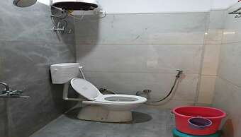Roomshala Hotel Nandan Residency