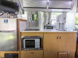 AIR STREAM HOUSE AMESOKO
