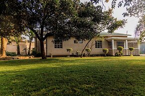 Arushabackpackers home