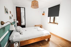 Latas Surf Lodge