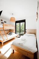 Latas Surf Lodge