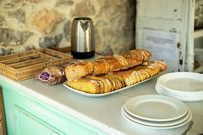 Latas Surf Lodge