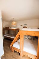 Latas Surf Lodge