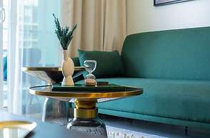 Luxurious 1BR - Pool & Gym Access