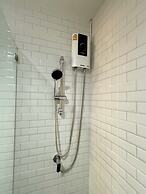 Luck Hotel Huai Khwang MRT Ratchada