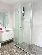 Luck Hotel Huai Khwang MRT Ratchada