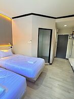 Luck Hotel Huai Khwang MRT Ratchada