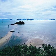 Serene Beach House on Ko Yao Noi With Private Garden
