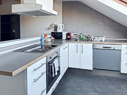 Charming Entire Duplex Apartment for 5 in Saint-gilles,
