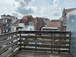 Charming Entire Duplex Apartment for 5 in Saint-gilles,