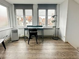 Charming Entire Duplex Apartment for 5 in Saint-gilles,