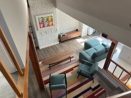 Charming Entire Duplex Apartment for 5 in Saint-gilles,
