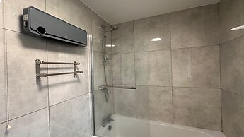 Apartment - Sleeps 6 - City Base - District Line