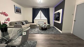 Apartment - Sleeps 6 - City Base - District Line