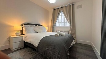 Apartment - Sleeps 6 - City Base - District Line