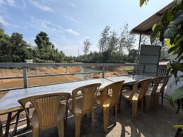 Glass House Retreat