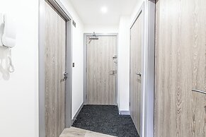 Charles House by Guestz