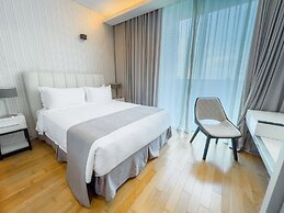 UH FLAT HOTELS & RESORTS PINETREE