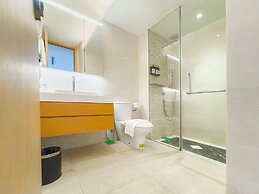 UH FLAT HOTELS & RESORTS PINETREE