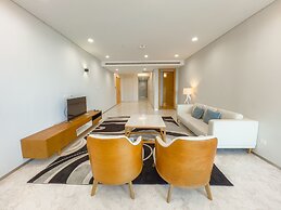 UH FLAT HOTELS & RESORTS PINETREE