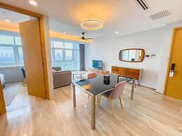 UH FLAT HOTELS & RESORTS PINETREE