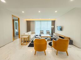 UH FLAT HOTELS & RESORTS PINETREE