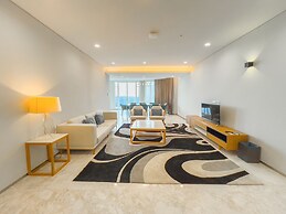 UH FLAT HOTELS & RESORTS PINETREE