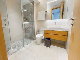 UH FLAT HOTELS & RESORTS PINETREE