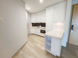 UH FLAT HOTELS & RESORTS PINETREE