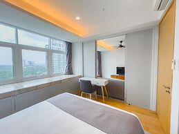 UH FLAT HOTELS & RESORTS PINETREE