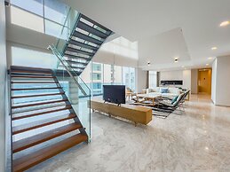 UH FLAT HOTELS & RESORTS PINETREE