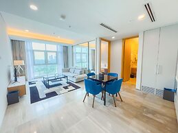 UH FLAT HOTELS & RESORTS PINETREE